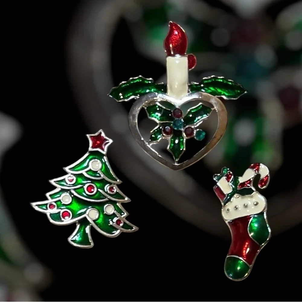 Christmas Brooches (3) NOS